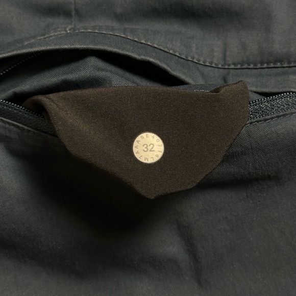 Lululemon Shorts - Picture 6 of 7